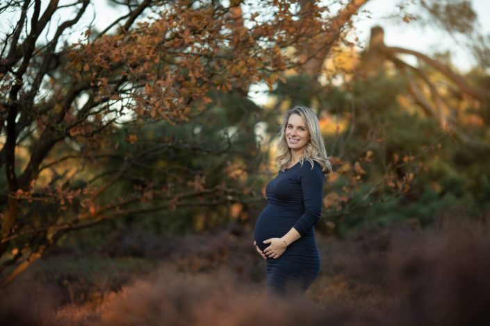 zwanger zwangerschap fotoshoot fotograaf Lelystad Veluwe Dronten
