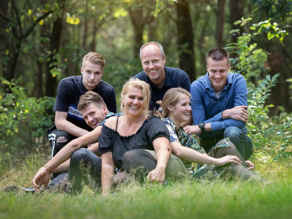 veluwe familie gezin fotoshoot gouden uur heide fotograaf Almere